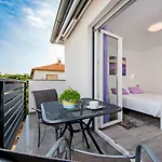 Apartamento And Tereza *