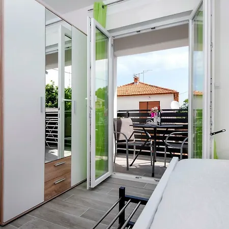 And Tereza * רוביני