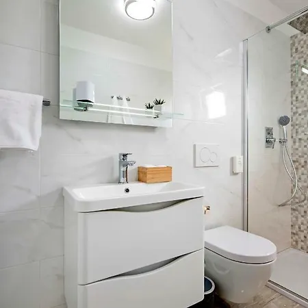 Appartement And Tereza *