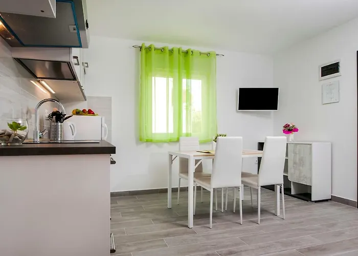 And Tereza Rovinj