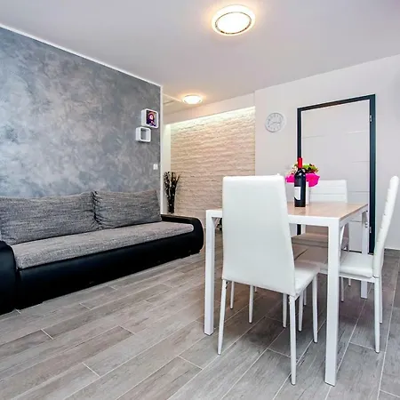 Apartment And Tereza Rovinj